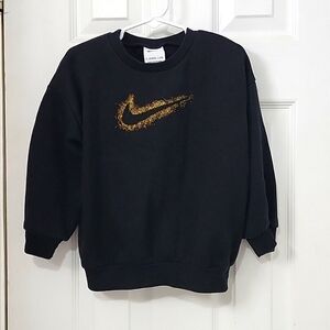 Black Nike sweatshirt and leggings set